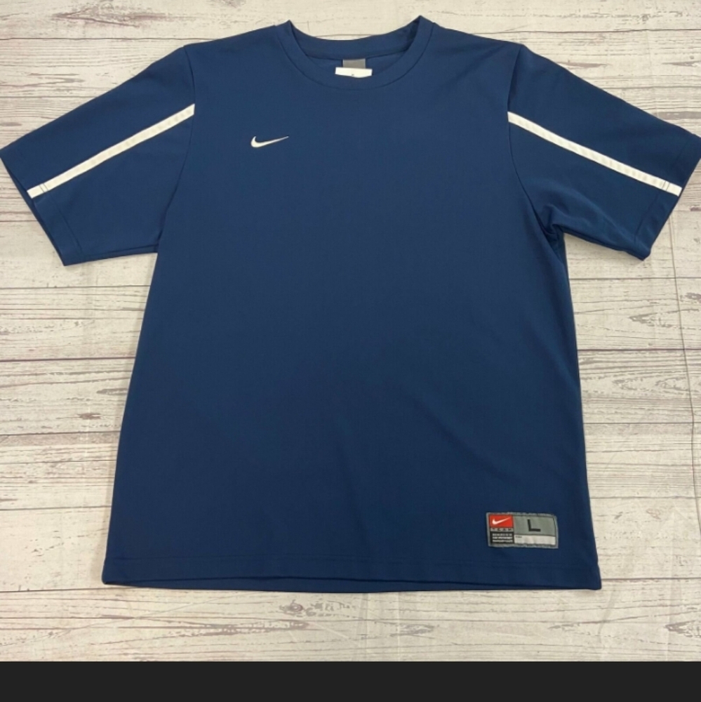 Nike vintage blue athletic shirt sleeve t shirt men size large